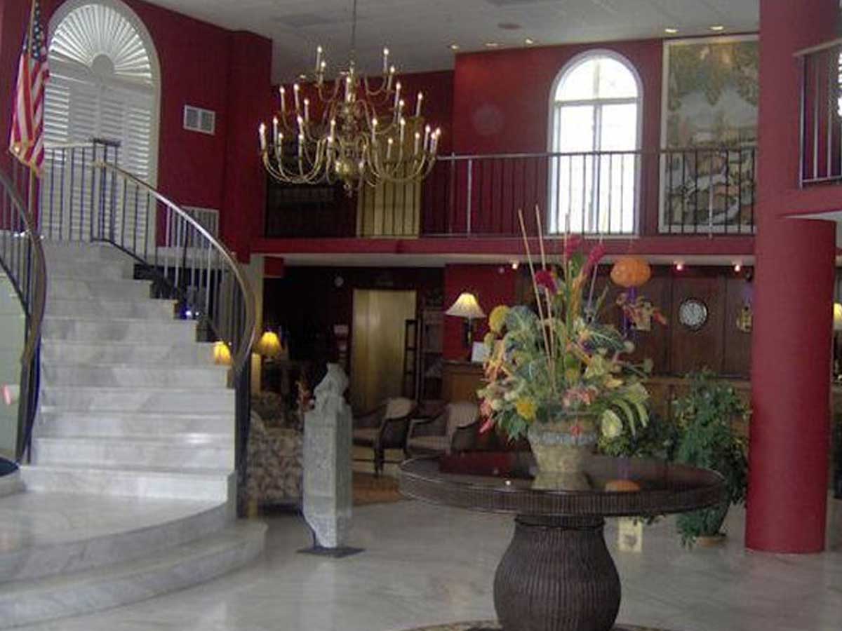 coconut-malorie-lobby